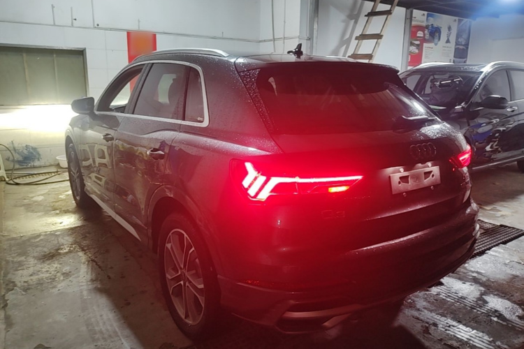 Audi Q3 2022 #5 Audi Q3 2022 car image #5