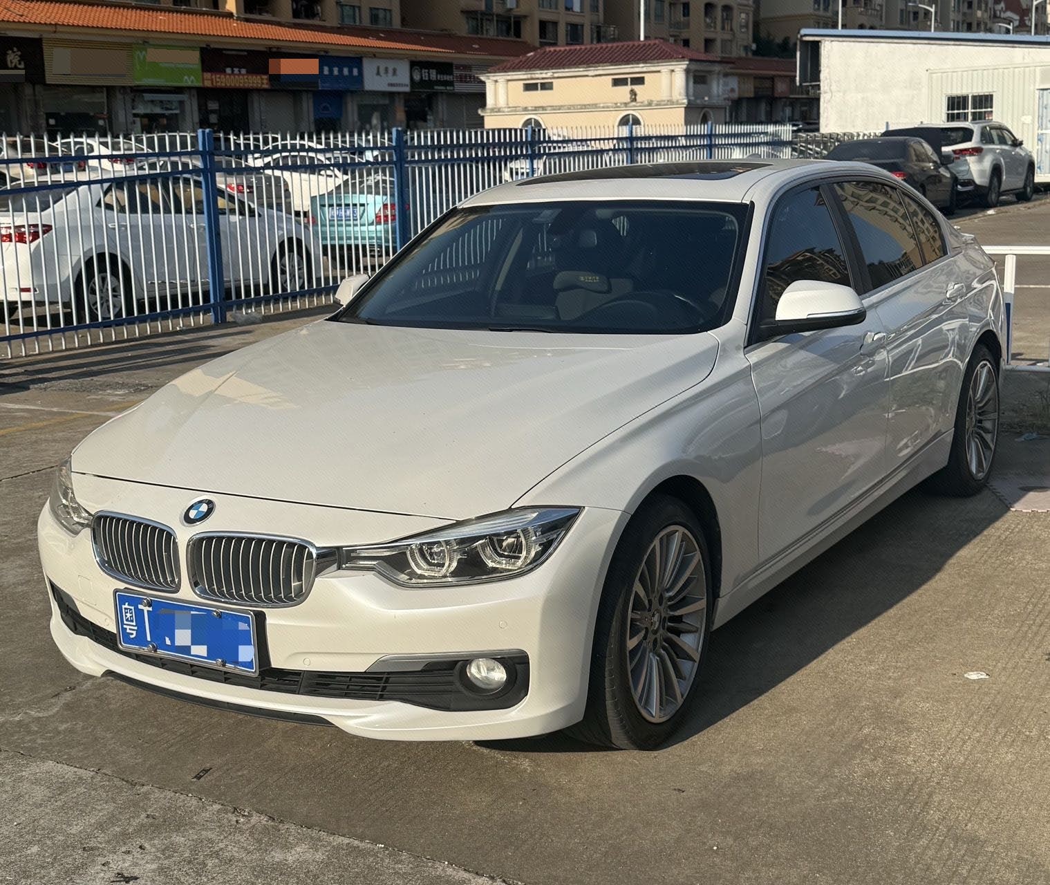 BMW 3 Series 2018 BMW 3 Series 2018 car image