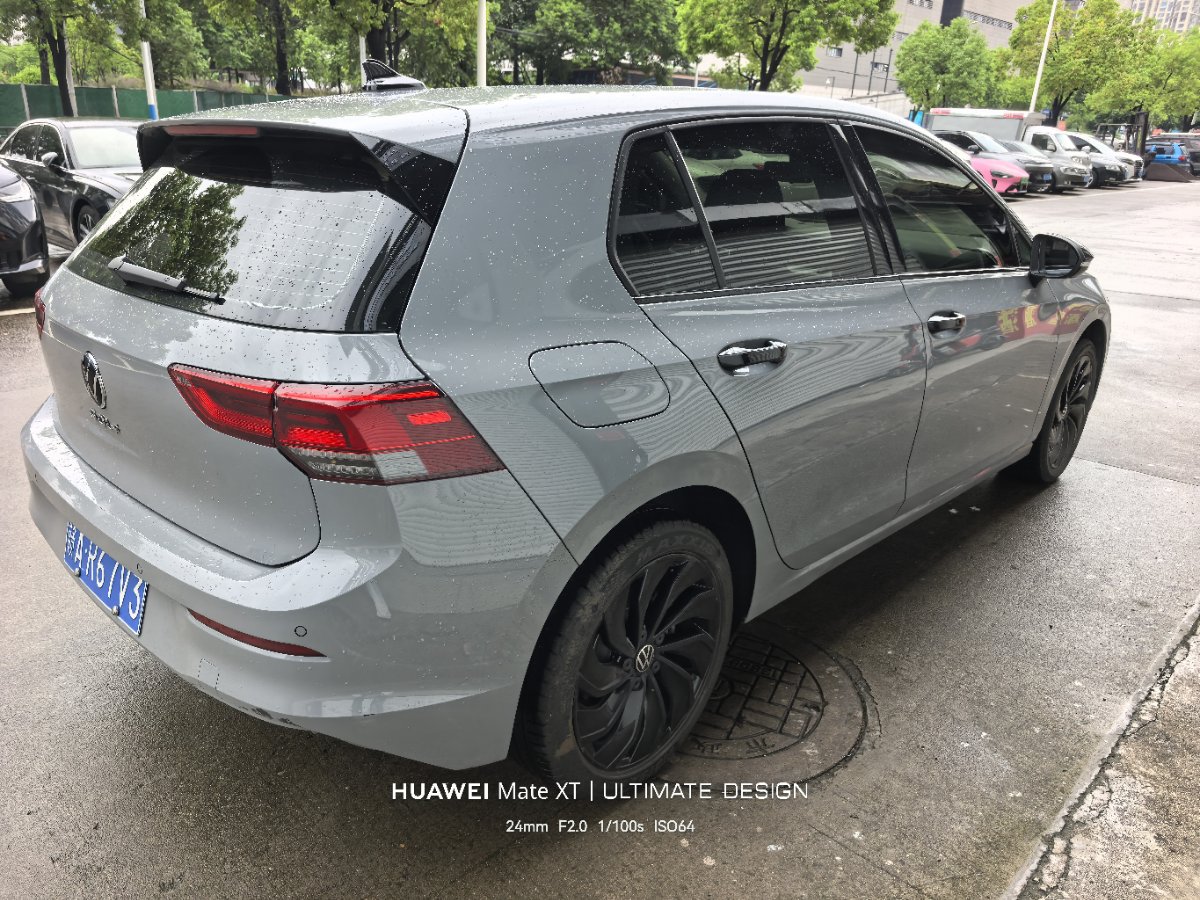Volkswagen Golf 2023 #7 Volkswagen Golf 2023 صورة سيارة #7