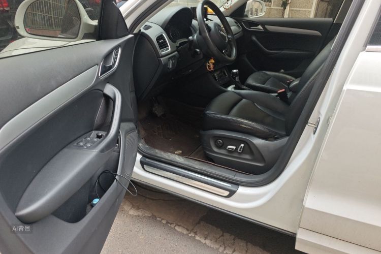 Audi Q3 2018 #18 Audi Q3 2018 car image #18