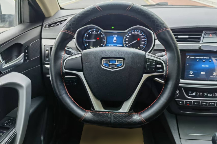 GEELY Emgrand 2017 car image #11