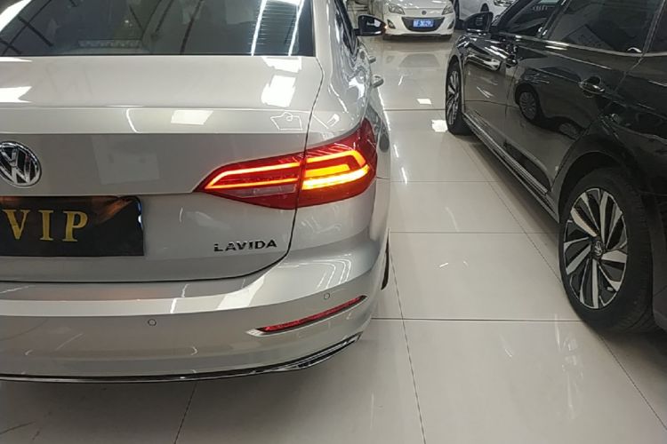 Volkswagen Lavida 2018 car image #8
