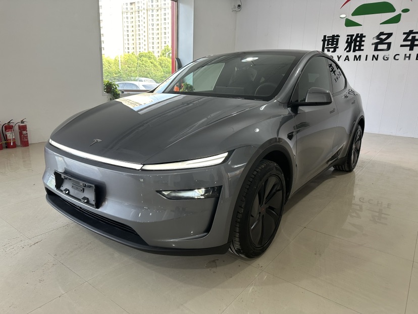 Tesla Model Y 2026 #3 Tesla Model Y 2026 car image #3