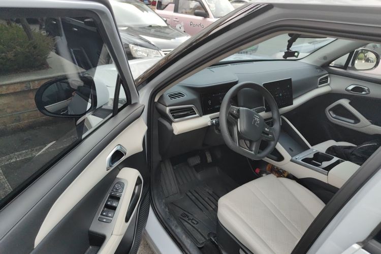 BYD YuanUP 2025 #9 BYD YuanUP 2025 car image #9