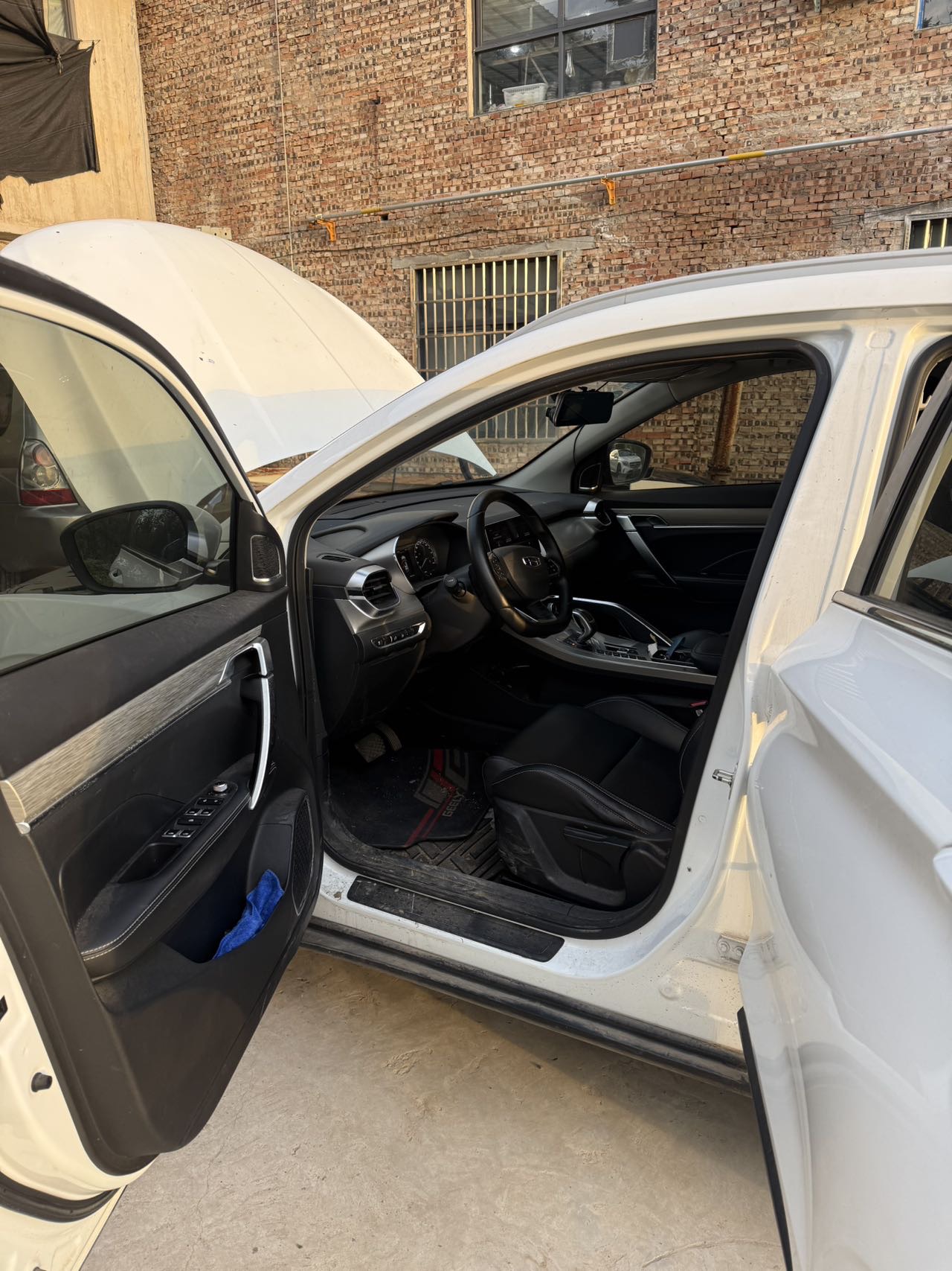 GEELY Coolray 2019 car image #8