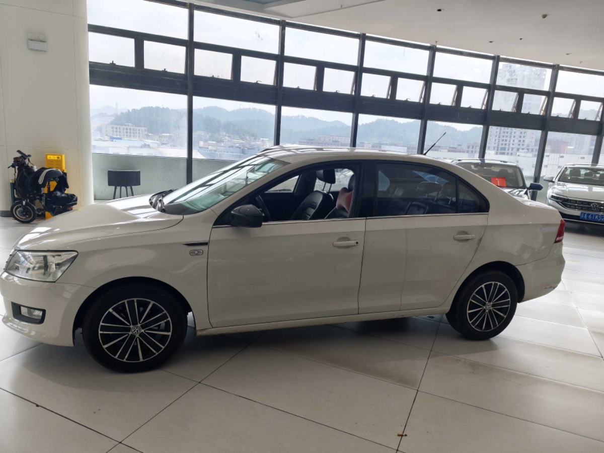 Volkswagen Santana 2014 car image #4