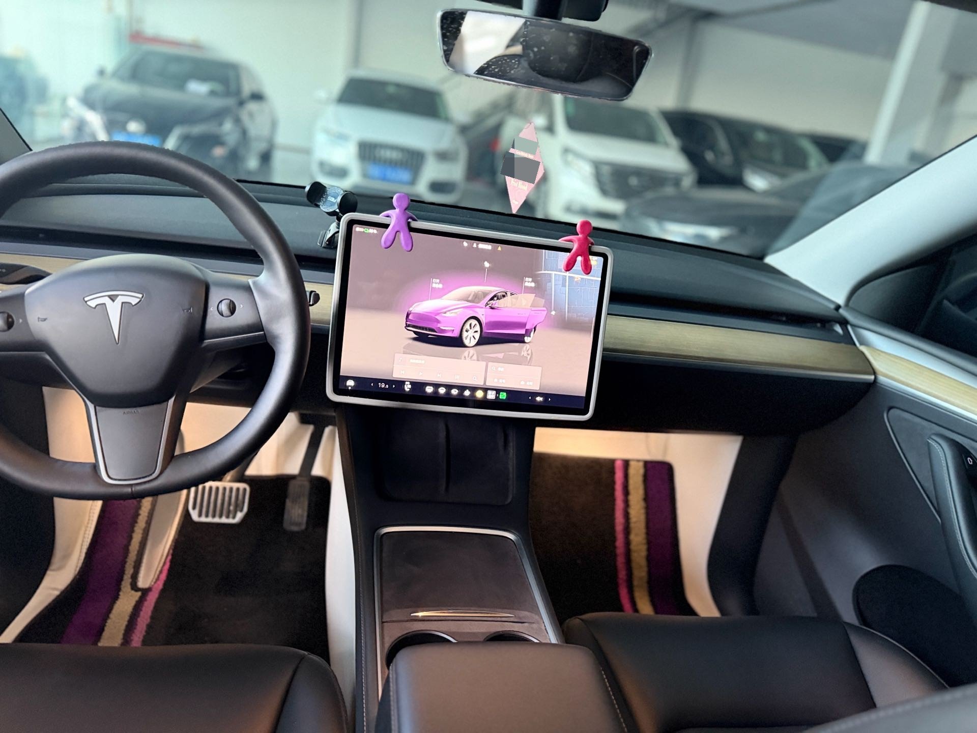 Tesla Model Y 2023 #9 Tesla Model Y 2023 car image #9