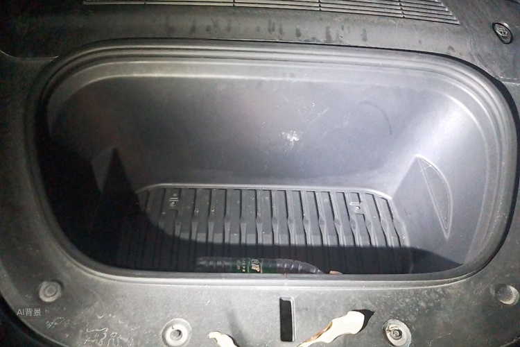 Tesla Model Y 2022 car image #22