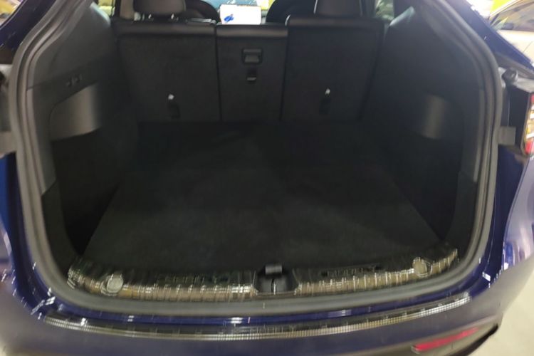 Tesla Model Y 2022 #21 Tesla Model Y 2022 car image #21