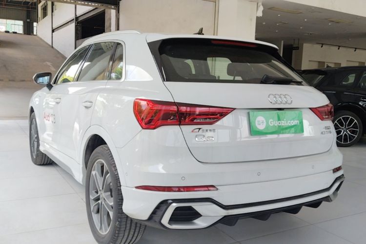 Audi Q3 2025 car image #5