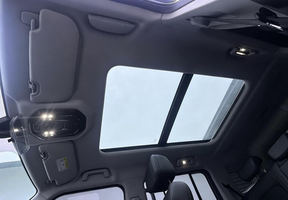 Jetour Traveller 2024 car image #19