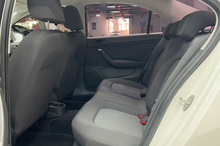 Volkswagen Santana 2018 #10 Volkswagen Santana 2018 car image #10