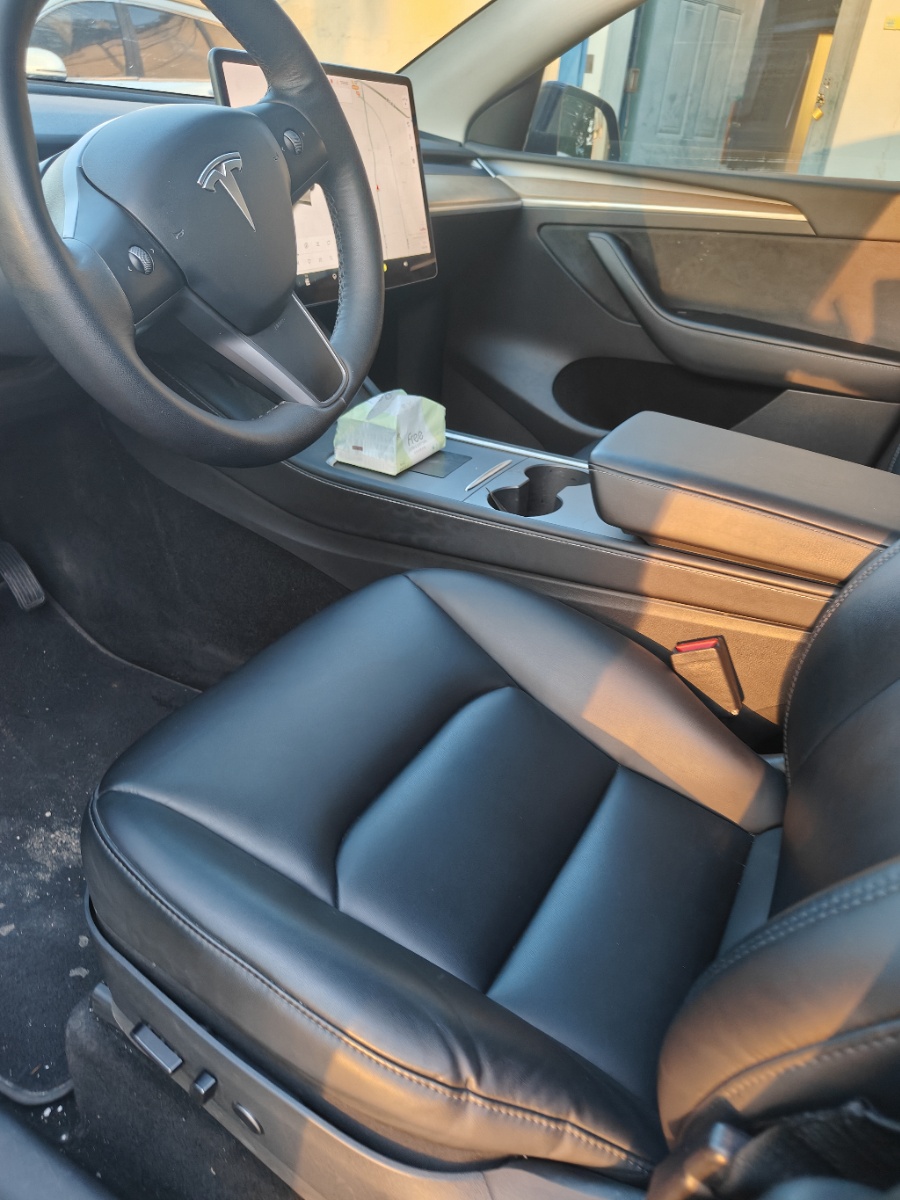 Tesla Model Y 2021 car image #4