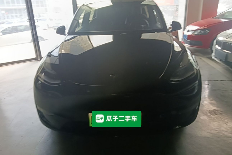 Tesla Model Y 2021 car image #3