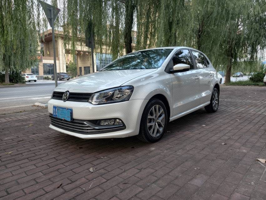 Volkswagen Polo 2019 car image 