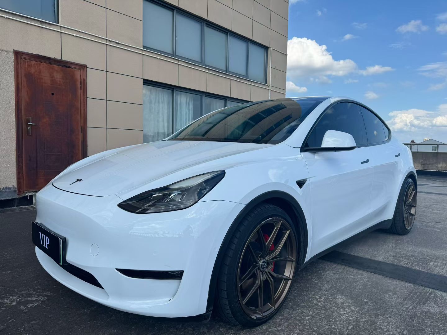 Tesla Model Y 2022 car image 