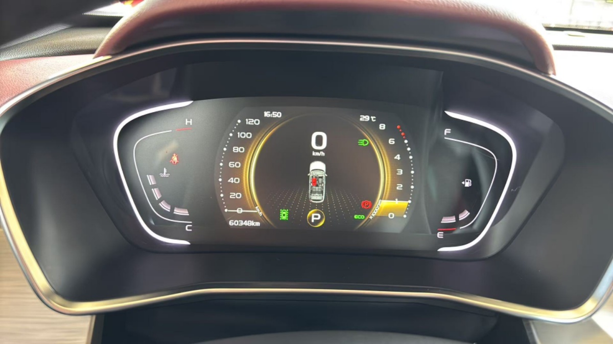 GEELY Coolray 2019 car image #12