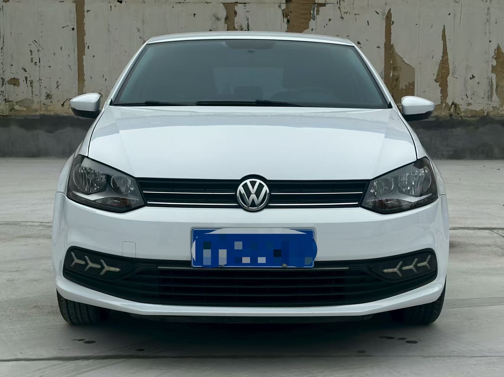 Volkswagen Polo 2017 car image #2