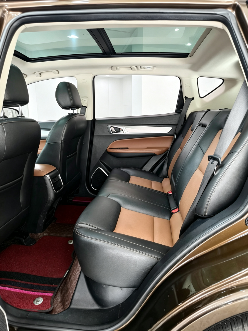 GEELY Vision X6 2019 car image #5