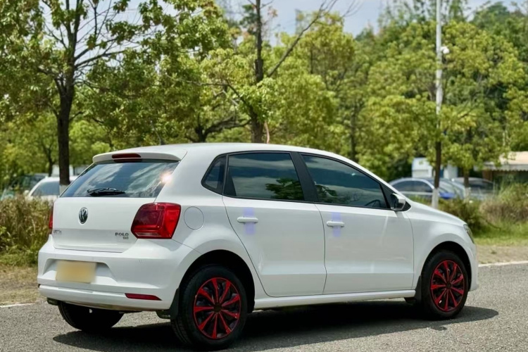Volkswagen Polo 2017 car image #10