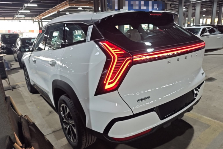 GEELY Boyue L 2026 car image #5