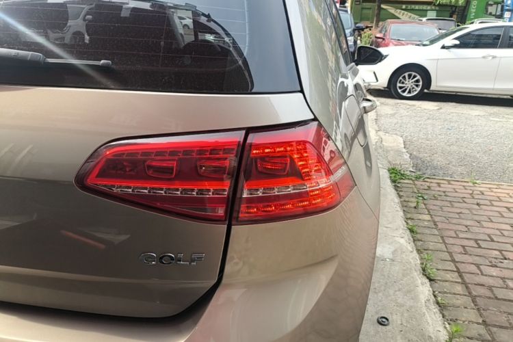 Volkswagen Golf 2016 car image #8