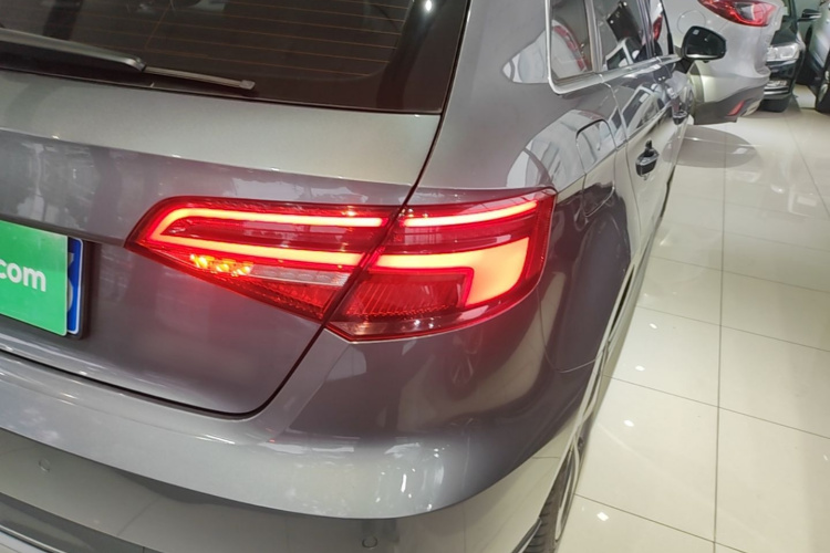 Audi A3 2019 car image #8