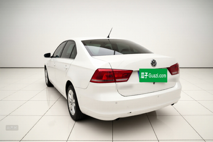 Volkswagen Santana 2015 car image #5