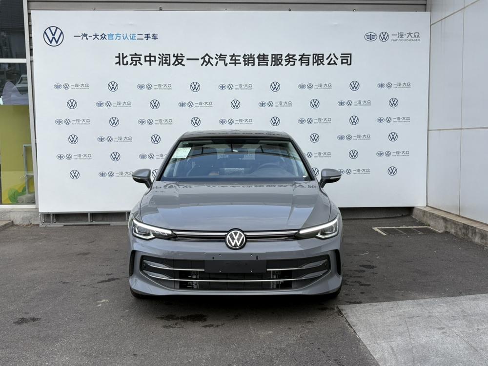 Volkswagen Golf car image #2