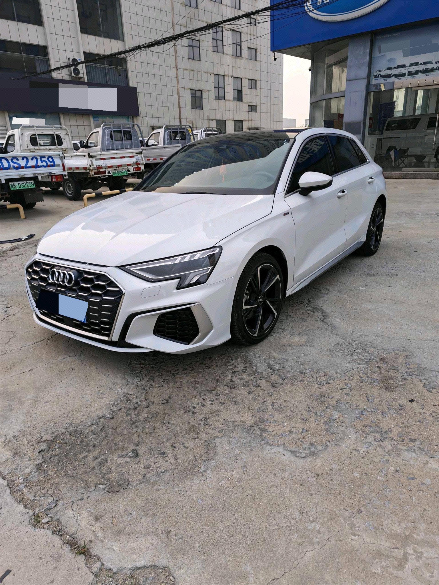 2022 2022 car image