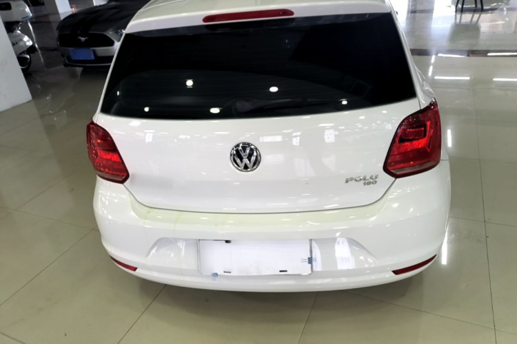 Volkswagen Polo 2018 car image #6