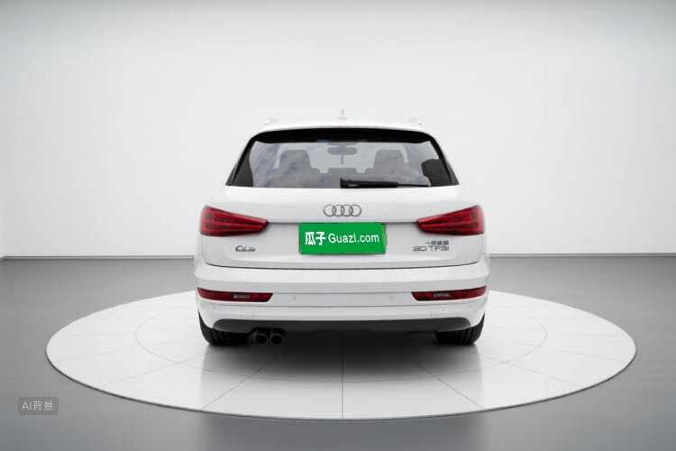 Audi Q3 2018 car image #4