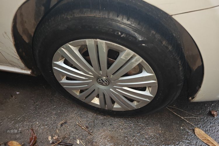 Volkswagen Polo 2017 car image #9