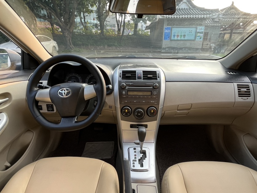 Toyota Corolla 2013 #5 Toyota Corolla 2013 car image #5