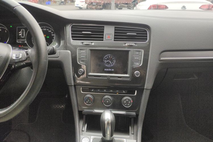 Volkswagen Golf 2017 #13 Volkswagen Golf 2017 car image #13