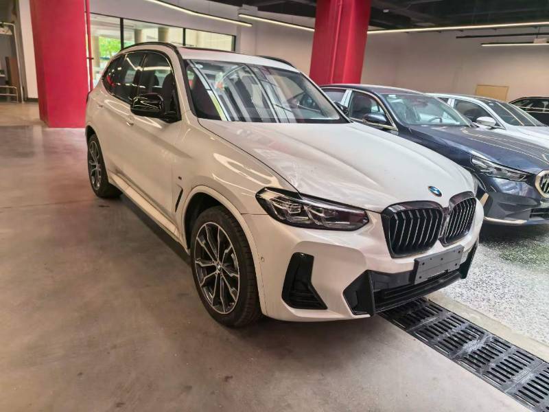 BMW X3 2026 #2 BMW X3 2026 car image #2