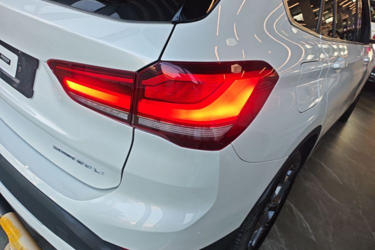 BMW X1 2021 #8 BMW X1 2021 car image #8