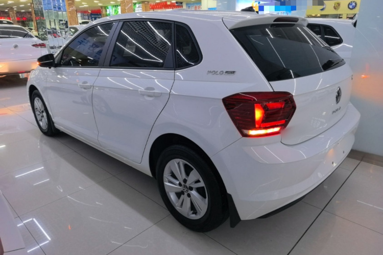 Volkswagen Polo 2021 car image #7