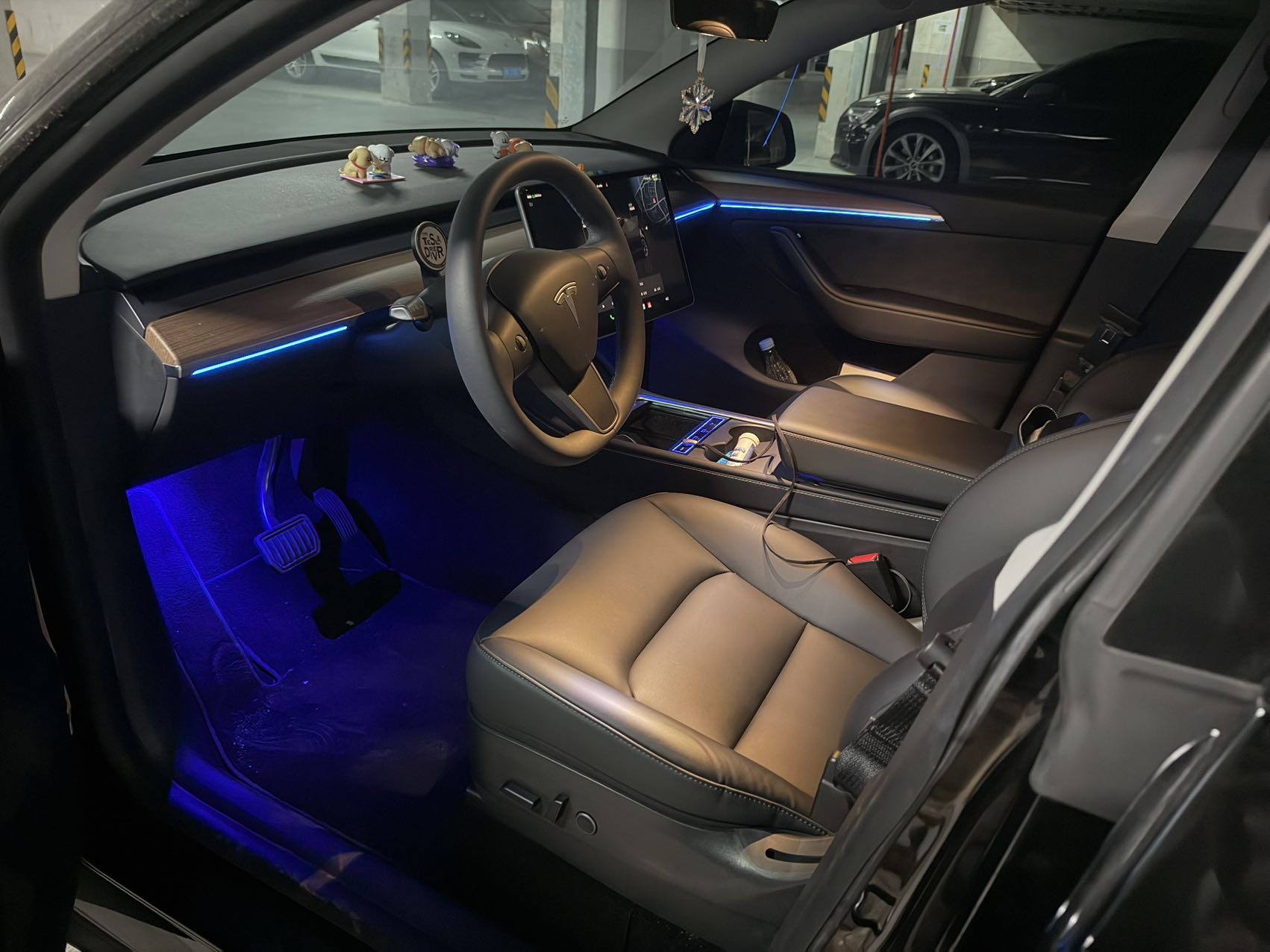 Tesla Model Y 2022 صورة سيارة #2