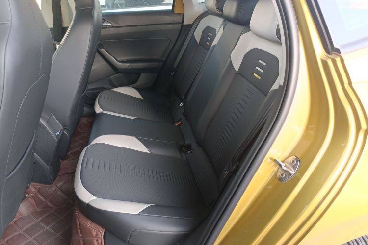 Volkswagen Polo 2019 car image #13