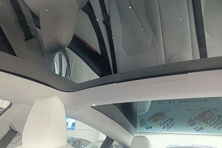Tesla Model 3 2025 #18 Tesla Model 3 2025 car image #18