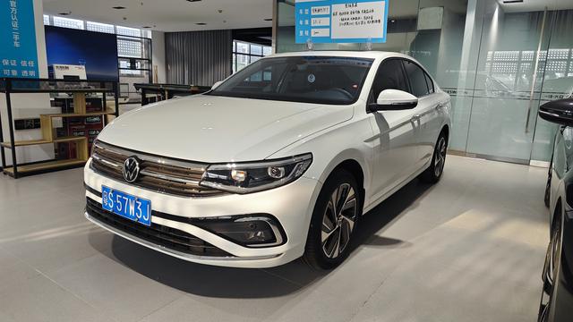 Volkswagen Bora 2025 #10 Volkswagen Bora 2025 изображение автомобиля #10
