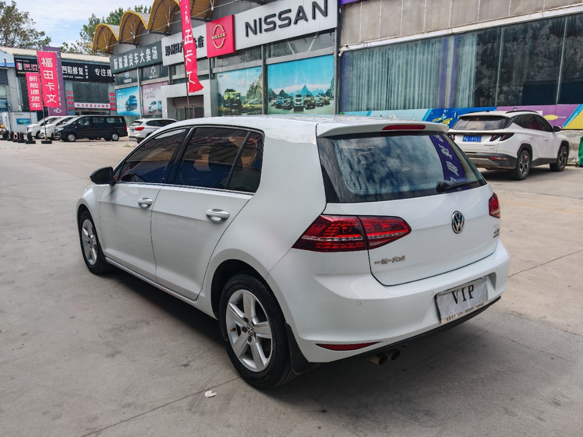 Volkswagen Golf 2018 car image #7