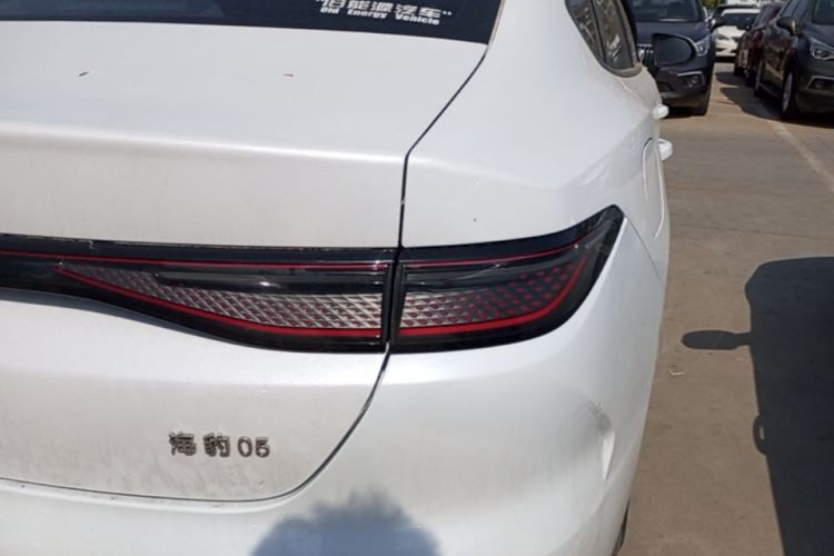 BYD Seal 05 DM-i 2025 car image #8