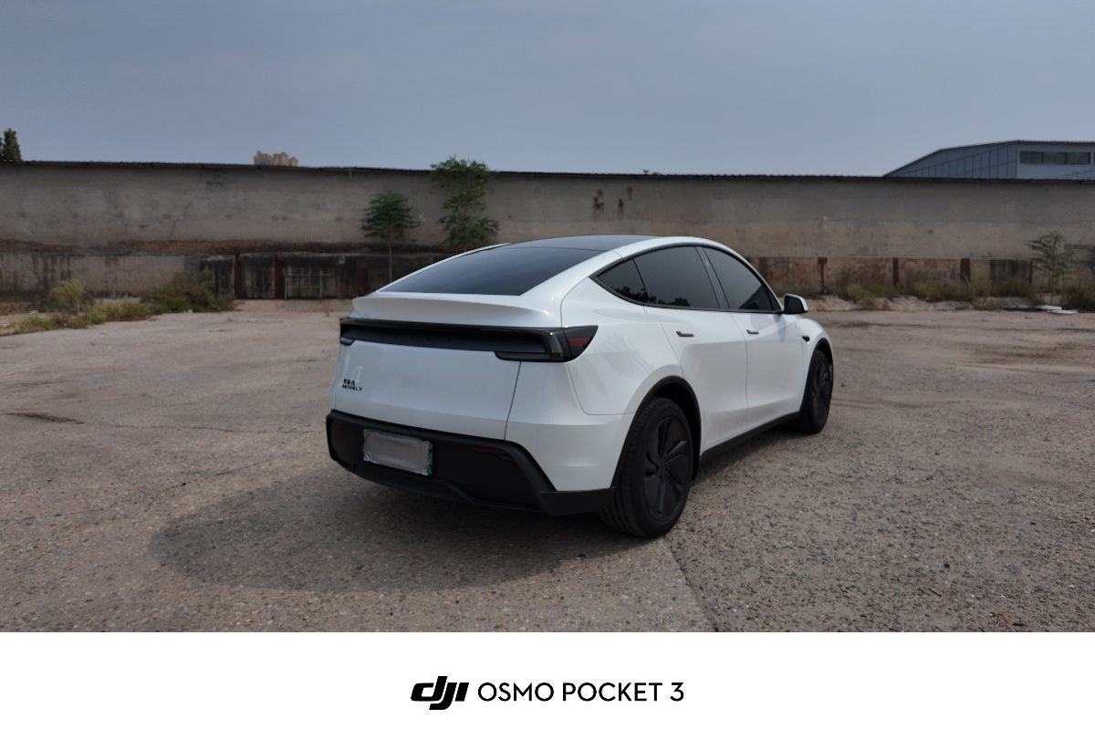 Tesla Model Y 2026 #3 Tesla Model Y 2026 car image #3