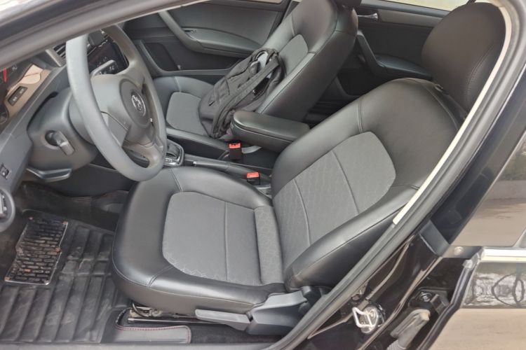 Volkswagen Santana 2016 car image #15