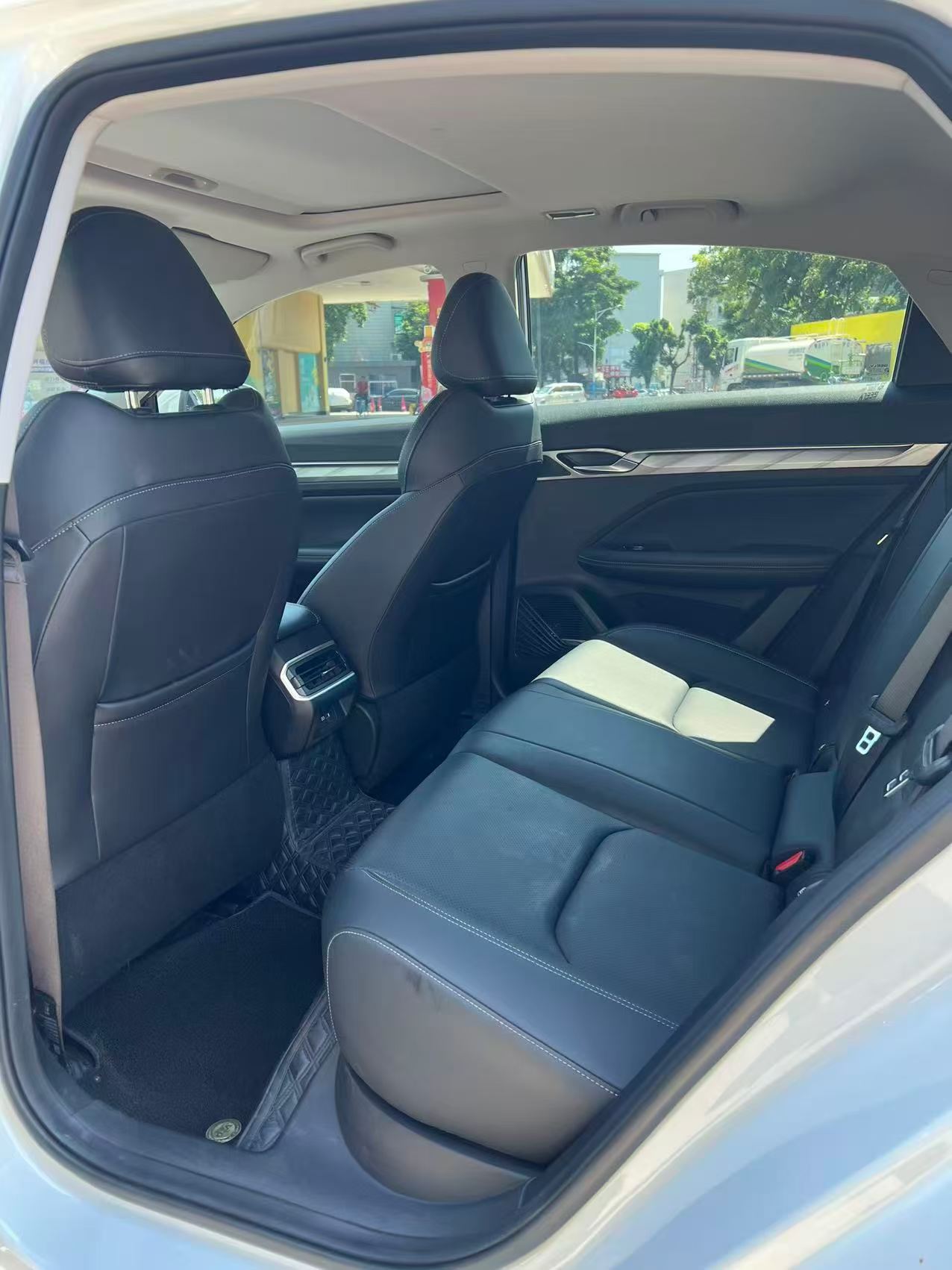 GEELY Emgrand L HiP 2023 #5 GEELY Emgrand L HiP 2023 car image #5