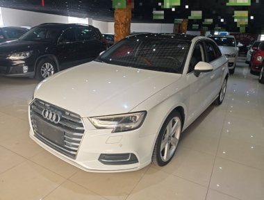 Audi A3 2018 Audi A3 2018 صورة سيارة