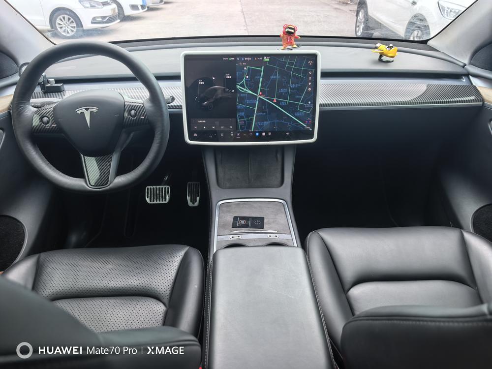Tesla Model Y 2021 car image #8