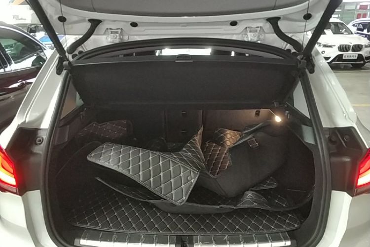 BMW X1 2020 car image #19